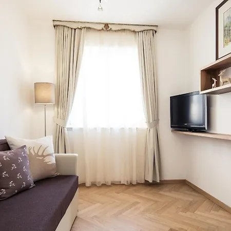 Romantik Hotel Jagdhof-3